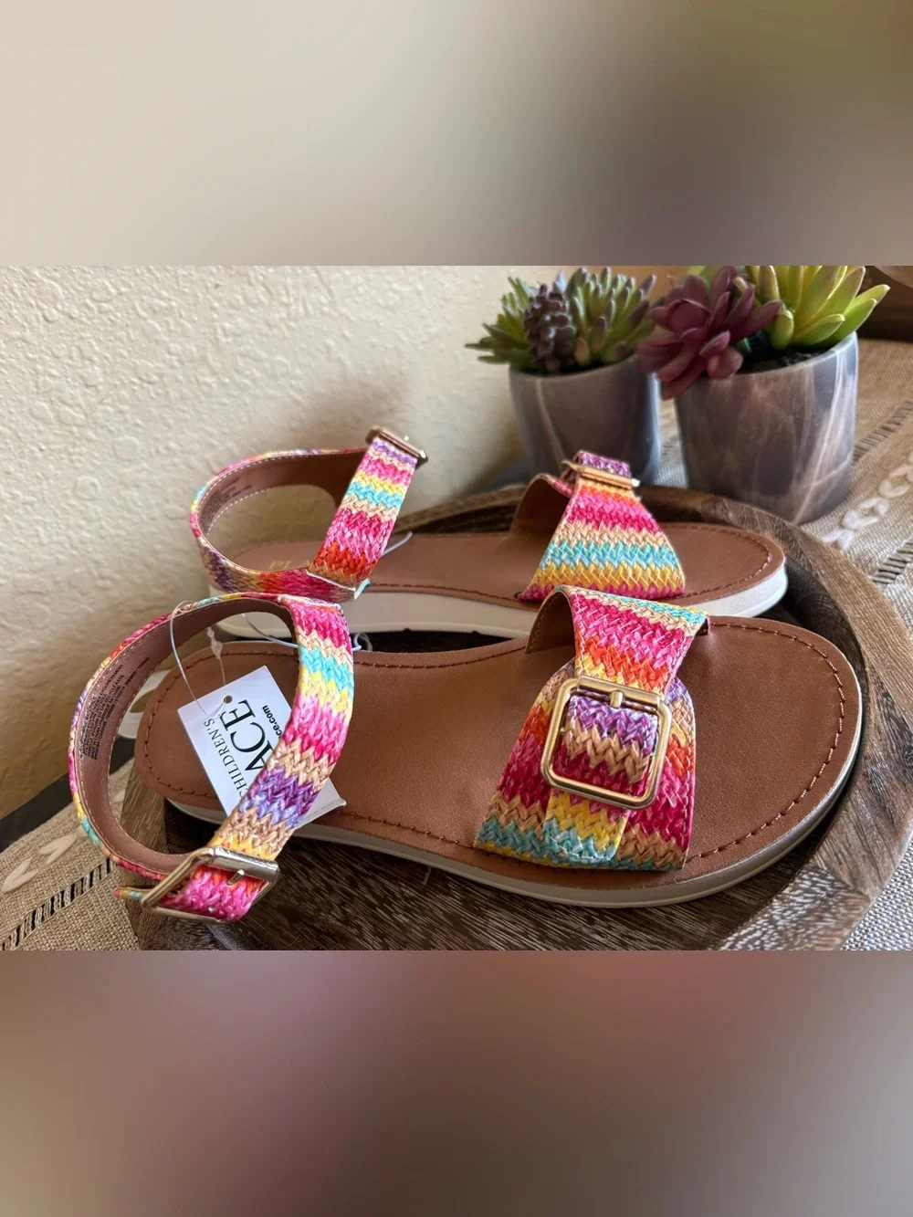 New The Children’s Place girls multicolor raffia sandals size 4